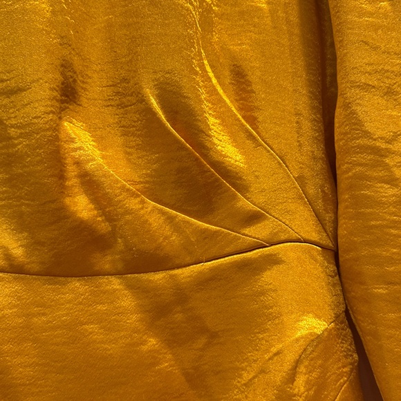 x REVOLVE Krisha Mini Dress in Yellow Gold
House of Harlow 1960 - Picture 6 of 7